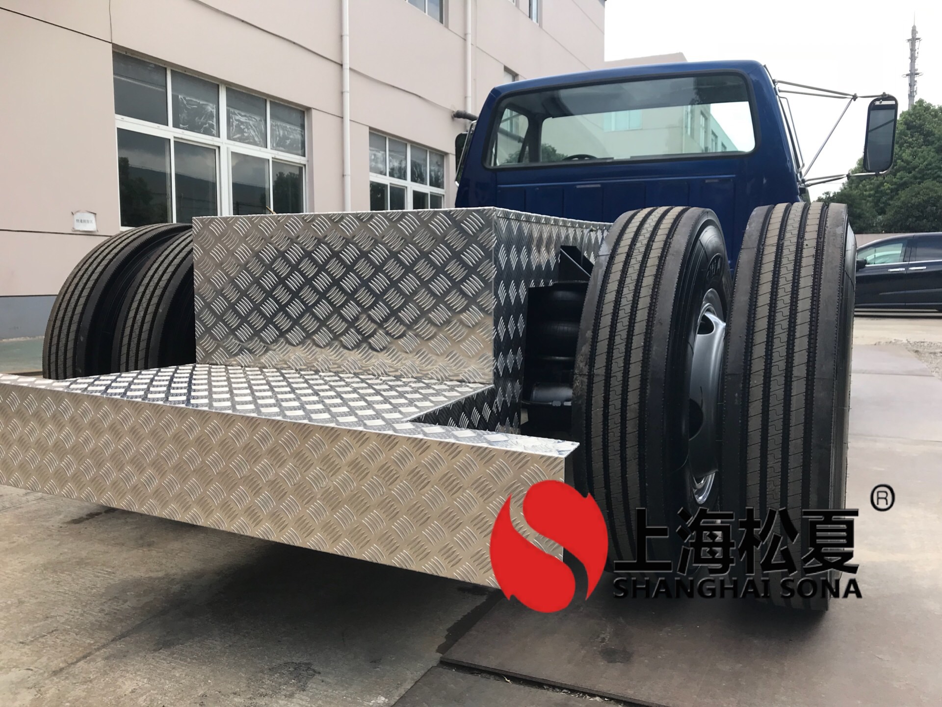 福特T700后桥改装橡胶麻豆传媒在线