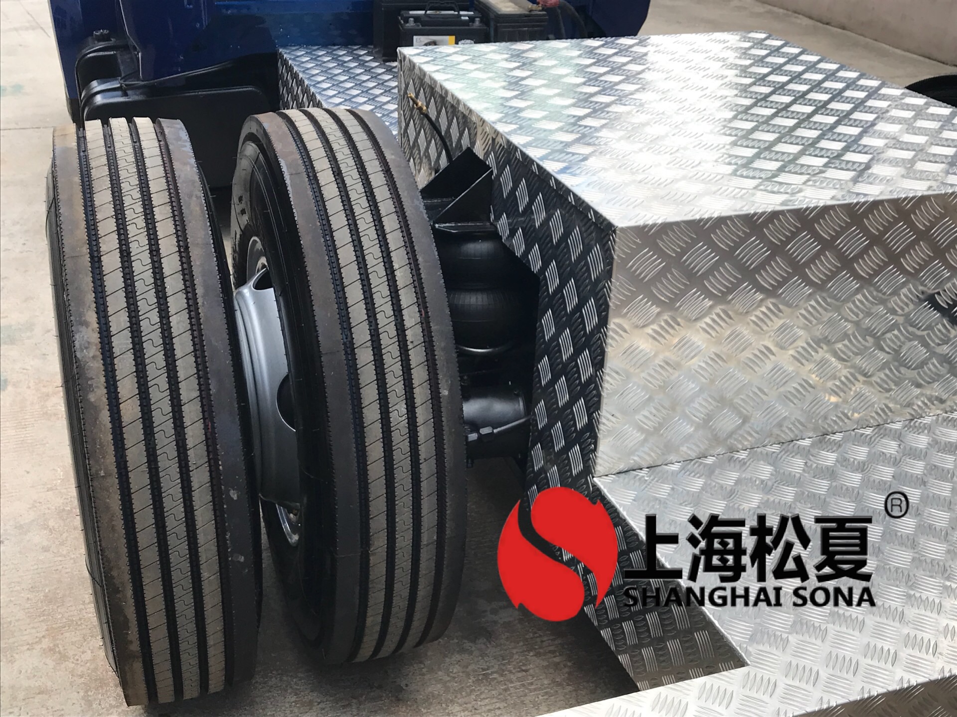 福特T700后桥改装橡胶麻豆传媒在线